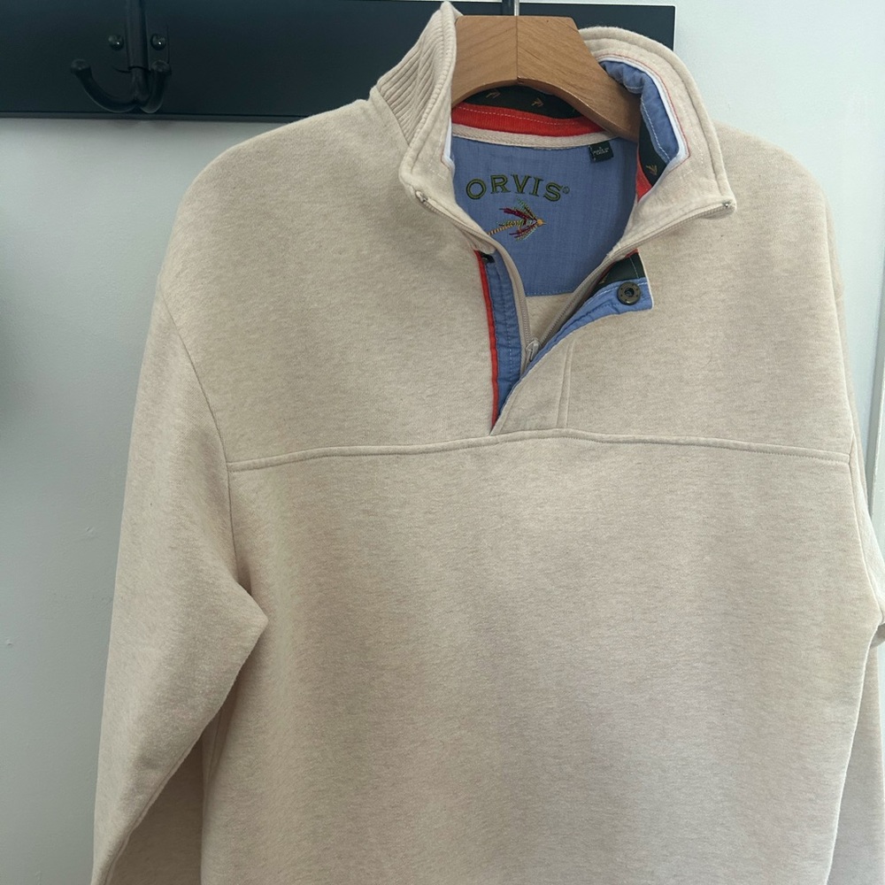 Men’s size small - ORVIS 1/4 zip/snap closure. Excellent condition!